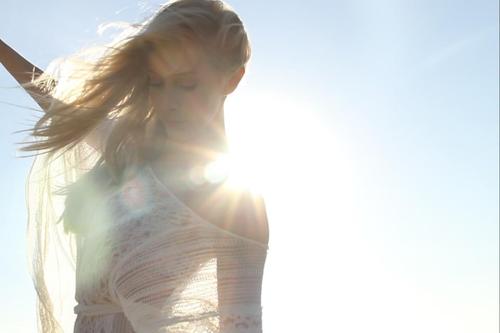 Leah+Felder+429971_243458742409565_1676516